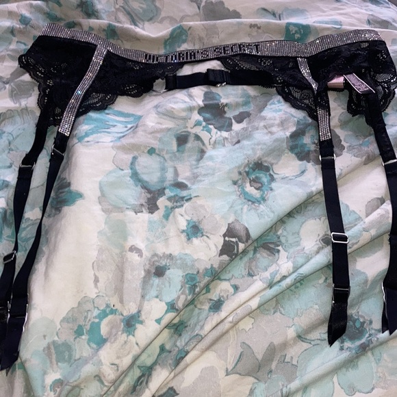 NWT Victoria secret garter🖤 - Picture 4 of 9